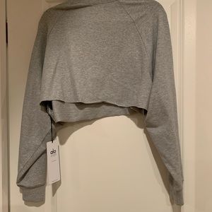 Cropped workout shirt